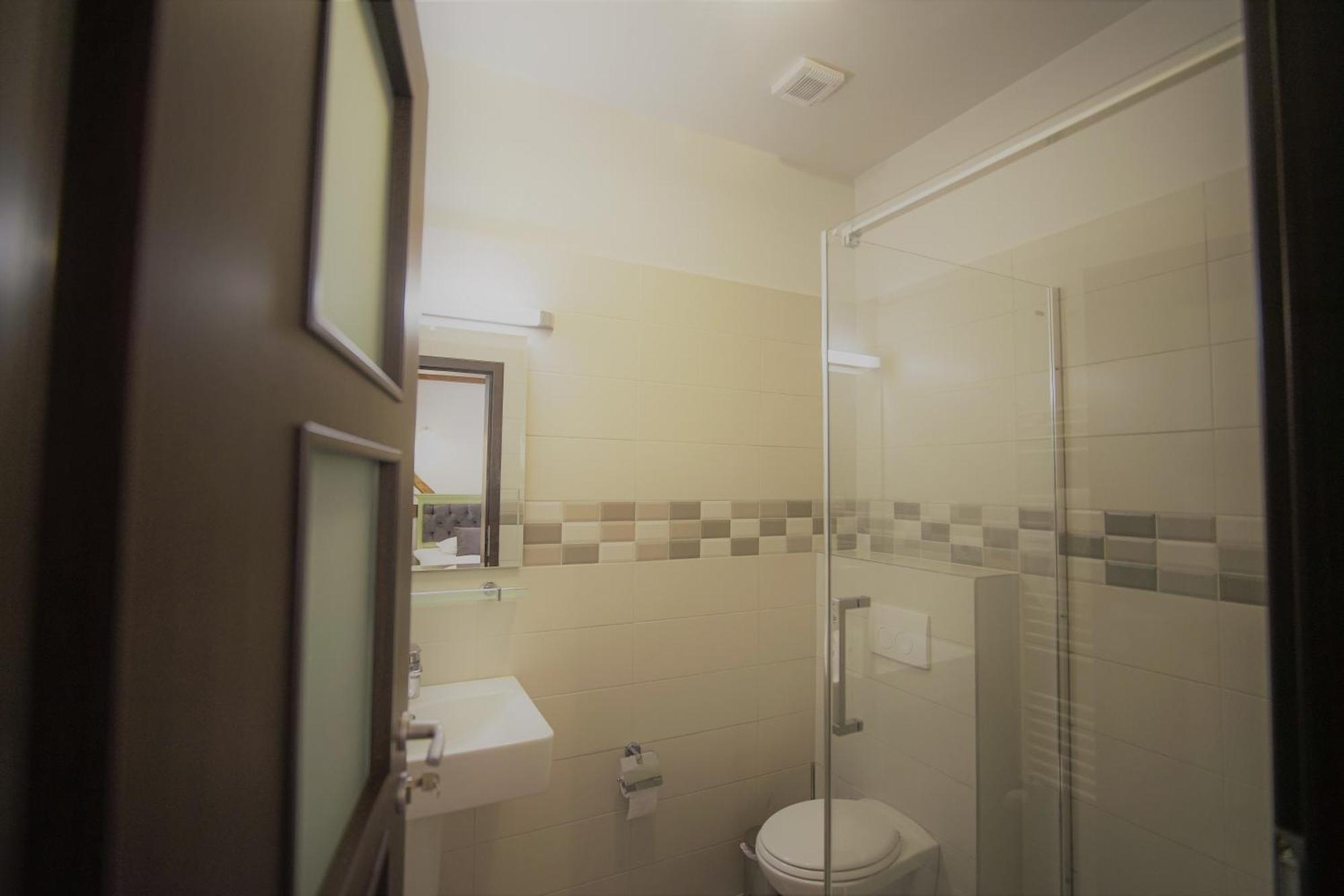La Curtea Domneasca Hotel Piatra Neamţ Værelse billede