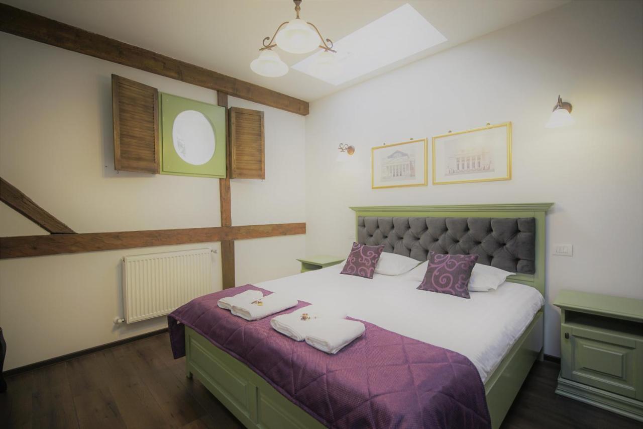 La Curtea Domneasca Hotel Piatra Neamţ Eksteriør billede