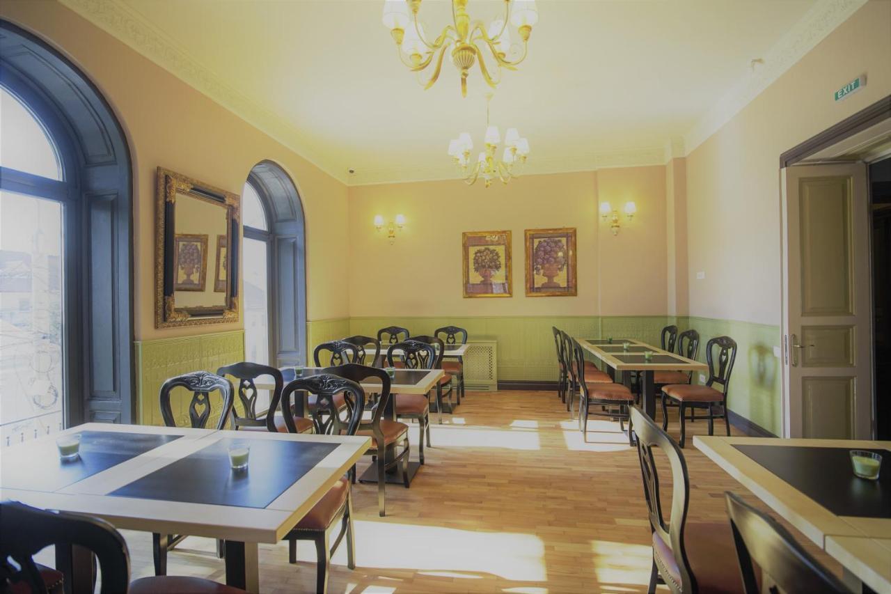 La Curtea Domneasca Hotel Piatra Neamţ Eksteriør billede
